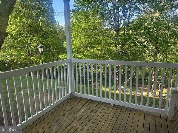 909 Hillside Lake Ter APT 503, Gaithersburg, MD 20878