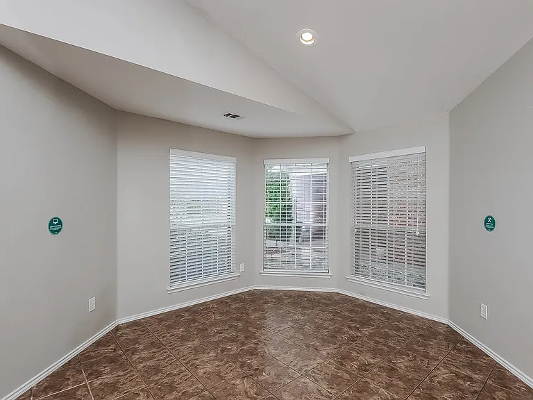 5832 Melanie Dr — Photo 6