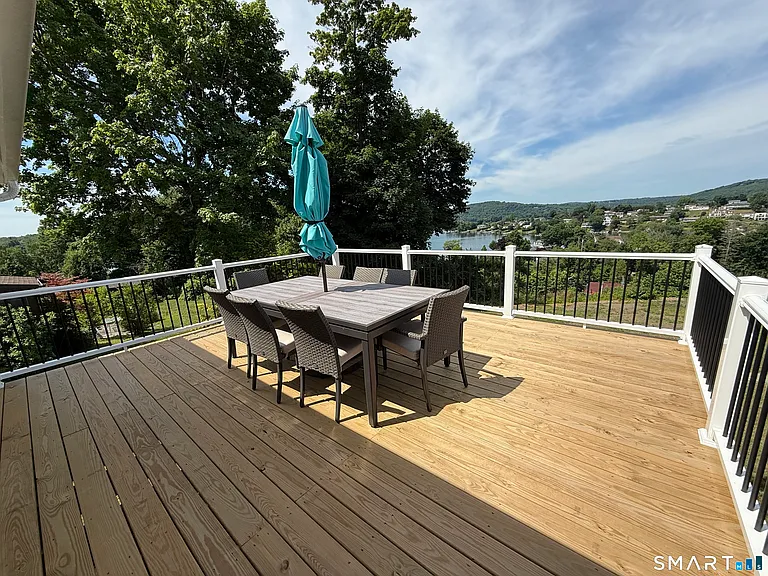 16 Candlewood Acres Rd — Photo 20