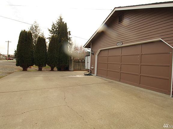 4th image of 329 Seattle Blvd S