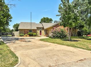 217 SE 30th St, Moore, OK 73160