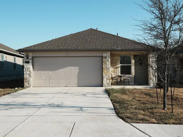 153 Roanwood Dr, San Marcos, TX 78666