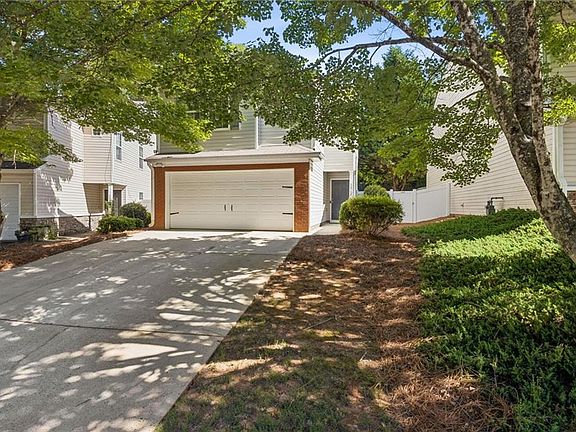 3rd image of 2470 Keenland Ct