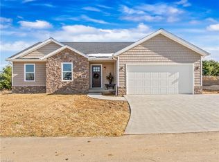 926 Cabot Dr, Canal Fulton, OH