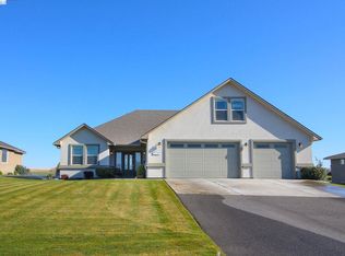 88702 Summit View Dr, Kennewick, WA 99338