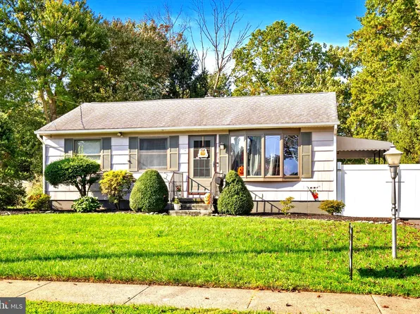 35 Charles Bossert Dr, Bordentown, NJ 08505