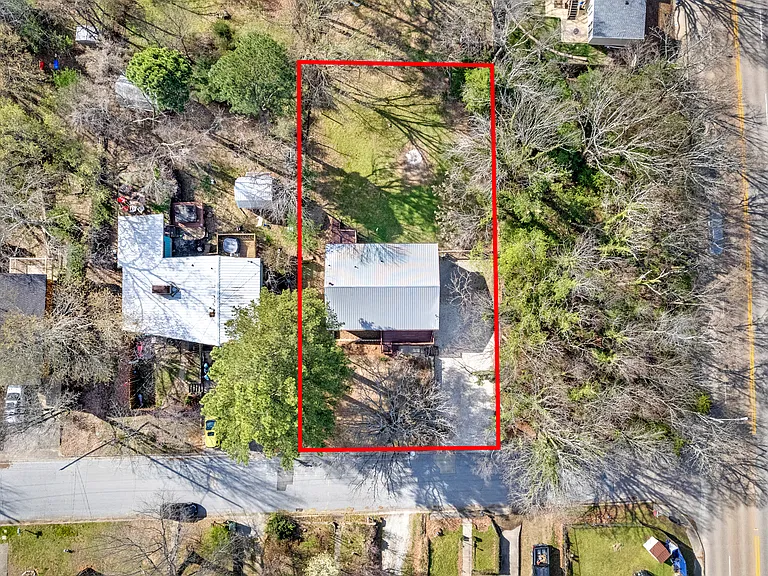 515 W Holly St — Photo 30