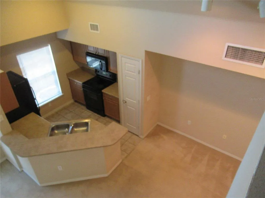 2 bed, 2.0 bath, 1316 sqft, $1,850 — Photo 3