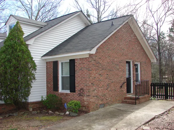 601 W Royal Tower Dr, Irmo, SC 29063