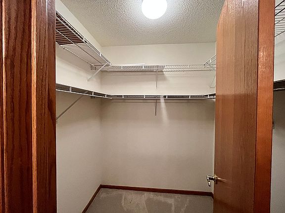 Walk in Closet