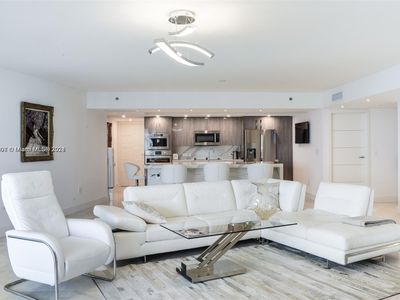 17201 Collins Ave APT 2507, Sunny Isles Beach, FL, 33160