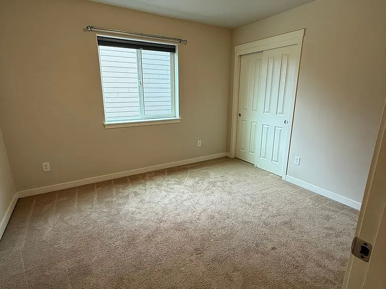 3101 NE 161st Ave — Photo 16