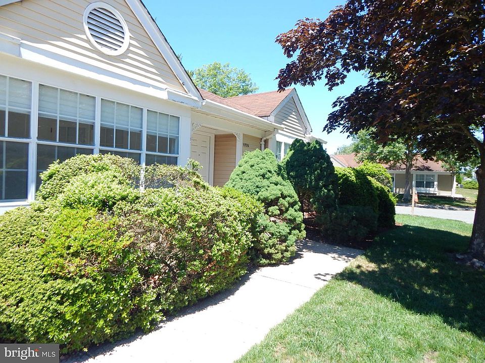 1st image of 1173 Thornbury Ln #B