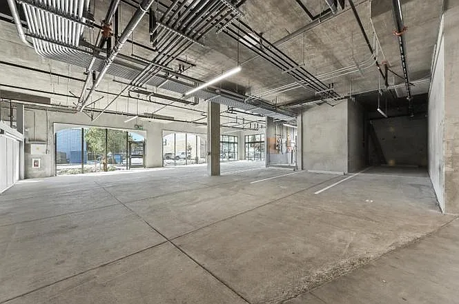 560 El Camino Real #302 — Photo 18