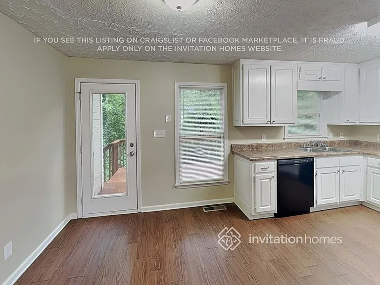 305 Mary Alice Dr — Photo 8