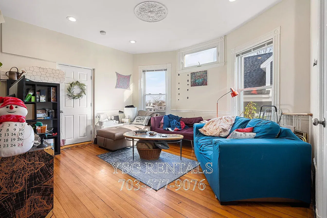 8 Rockledge St — Photo 3
