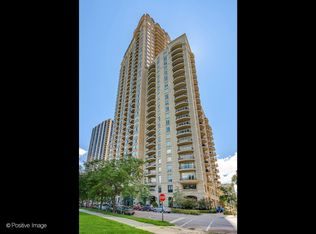 2550 N Lakeview Ave ##N2104, USA, IL 60614