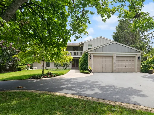 90 Harbor St, Glencoe, IL 60022