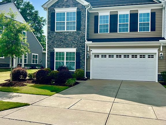 5th image of 553 Barneswyck Dr