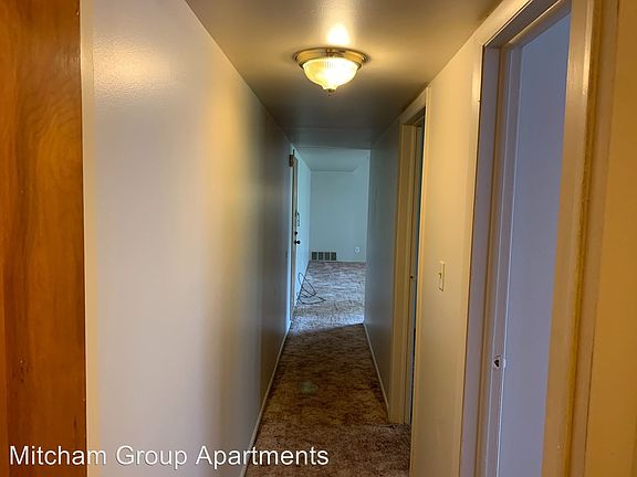 5th image of 240 Hillcrest Dr APT 51