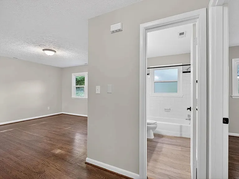 58 W Princeton Cir #A — Photo 7