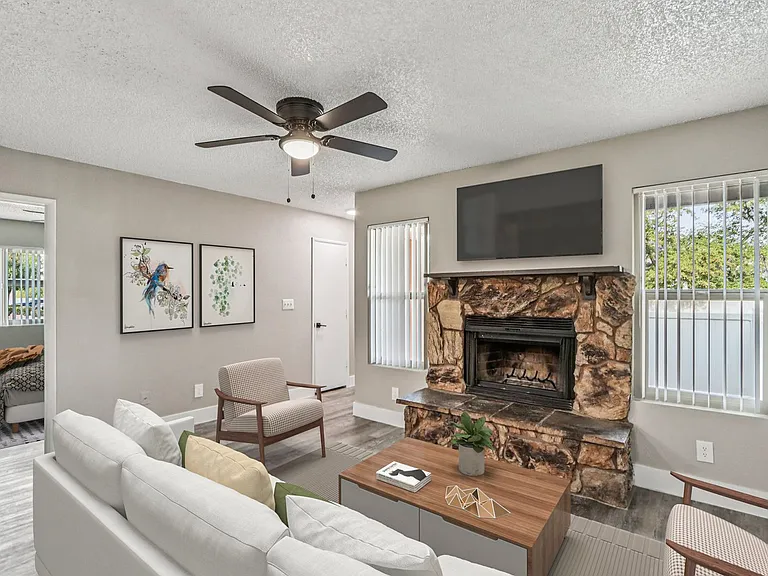 Sunrise in Chandler Apartments — Photo 90