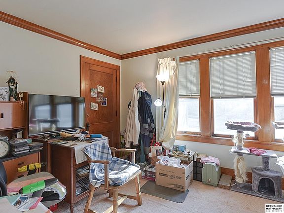 3rd image of 828 N 41st Ave