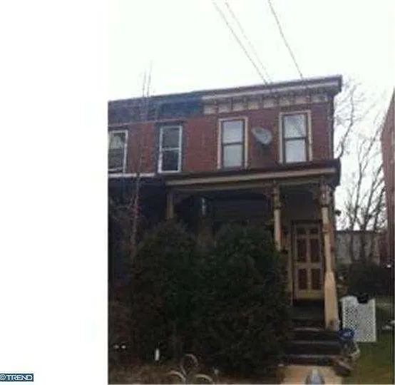 Building Photo 4