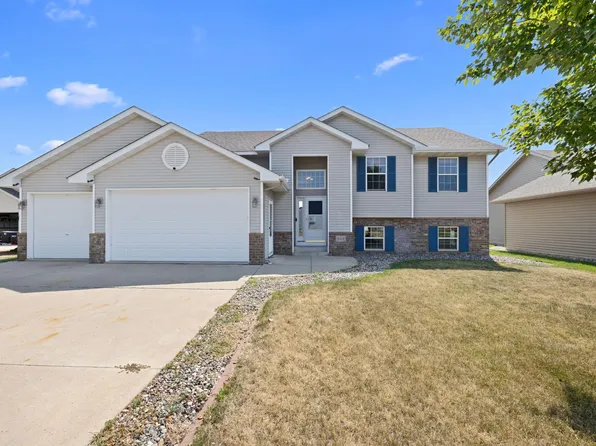 513 Farmers Pl, Belle Plaine, MN 56011