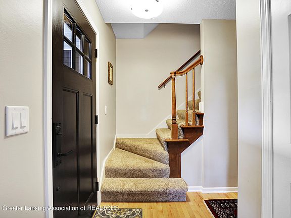 4th image of 5604 Wood Valley Dr