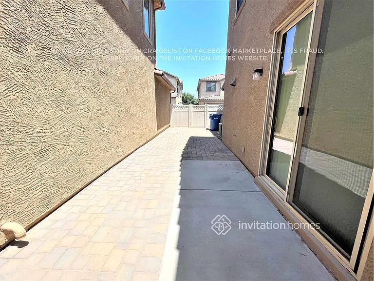 952 S Hawk Ln — Photo 17