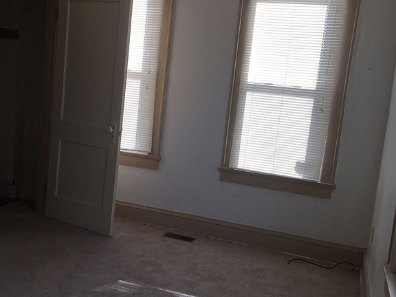 5th image of 1415 Jourolman Ave