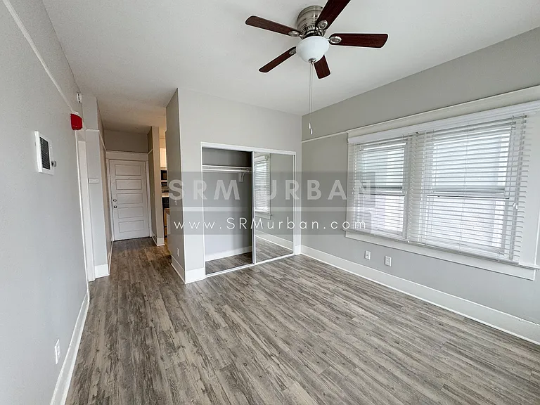 2027 Front St #1 — Photo 8