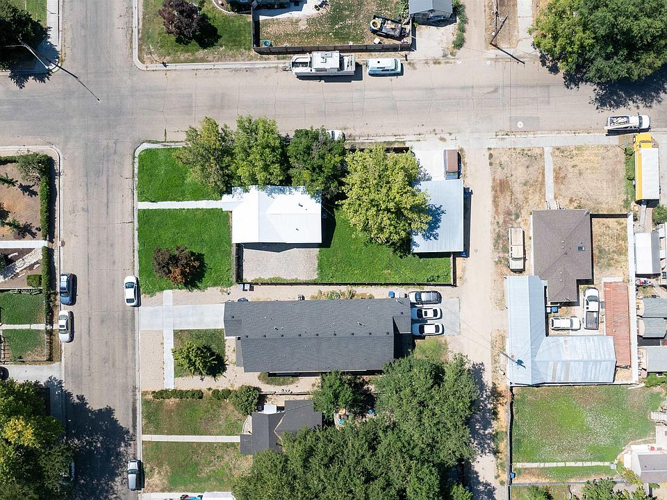 1st image of 1119 10th Ave S
