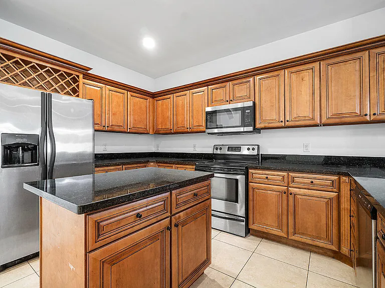 811 S Federal Hwy #4 — Photo 12