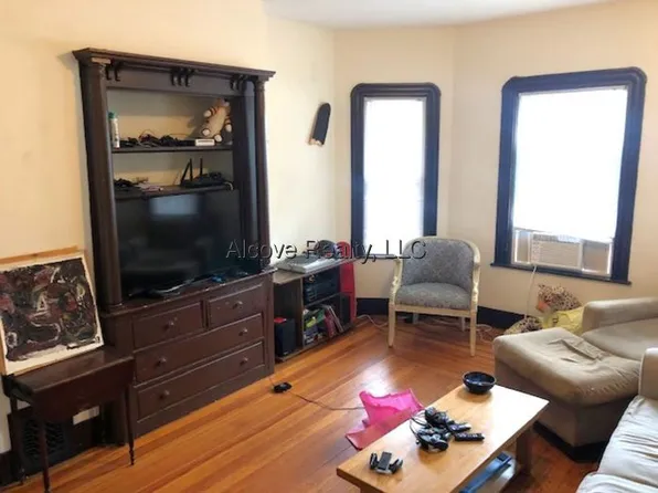 (undisclosed Address), Somerville, MA 02144