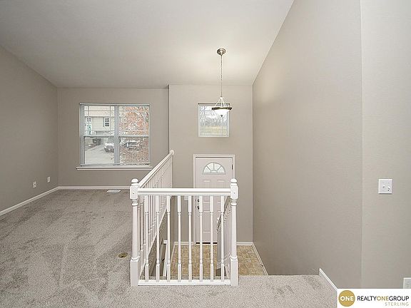 3rd image of 11002 Girard St