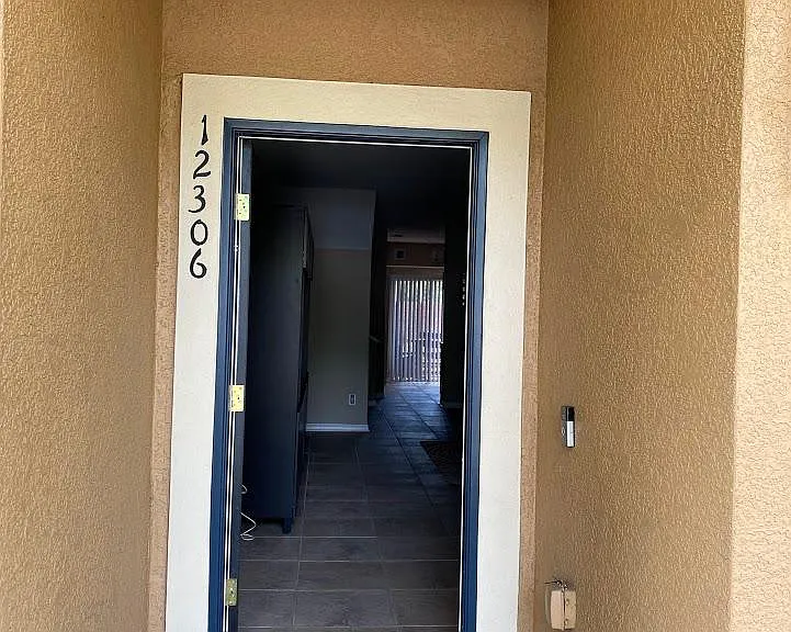 12306 Healey Summit Ln — Photo 2