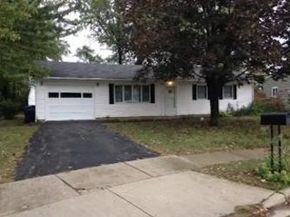 1055 Inland Dr, Vermilion, OH 44089