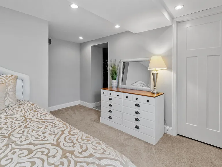 5036 Richmond Dr — Photo 21