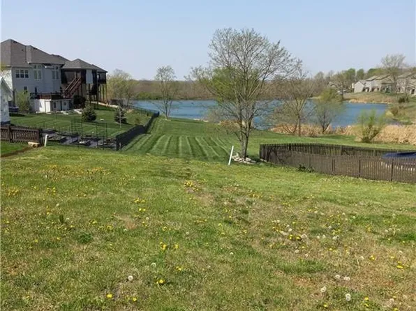 1305 Strictus St, Pleasant Hill, MO 64080