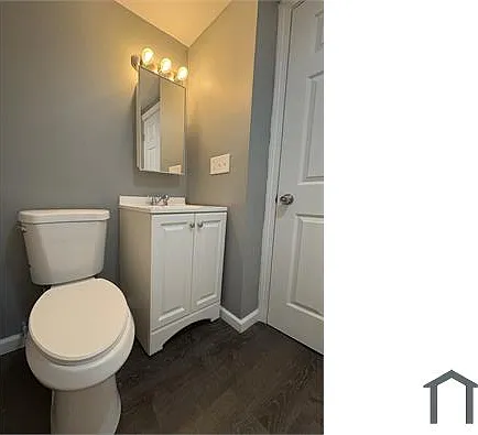 3 bed, $2,200 — Photo 2