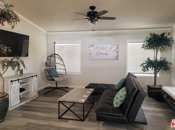 5176 Sunfair Rd, Joshua Tree, CA 92252