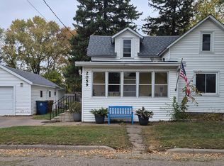 2059 2nd St, White Bear Lake, MN 55110