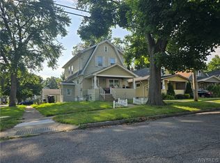 202 74th St, Niagara Falls, NY 14304