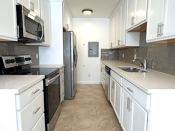 3rd image of 1849 S Bentley Ave APT 203