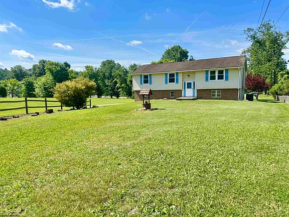 3rd image of 1414 Beech Ln