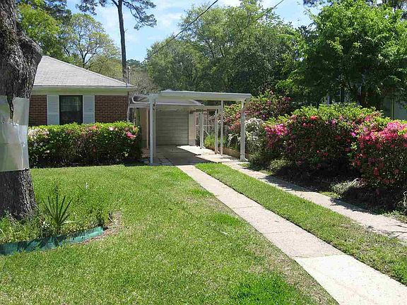 3rd image of 2107 E Dellview Dr