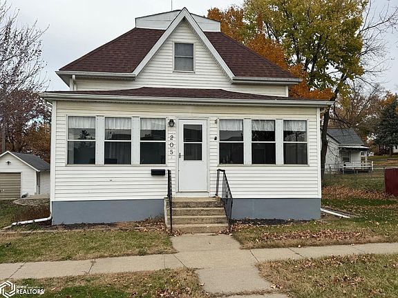 2nd image of 205 E Grace St