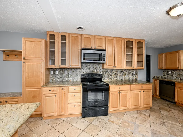 287 Edgewood Dr — Photo 9